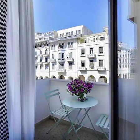 4 Travelers Apartment Thessaloniki Exterior photo
