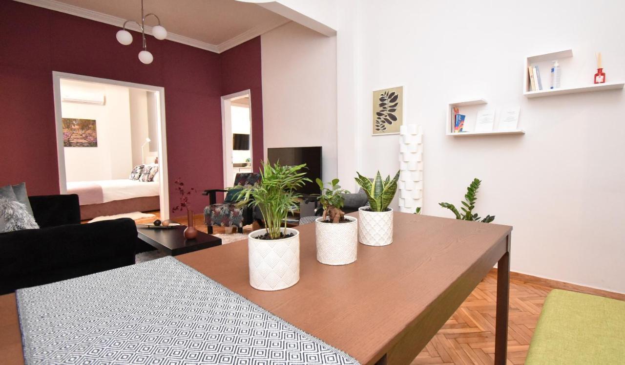 4 Travelers Apartment Thessaloniki Exterior photo